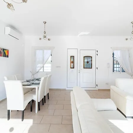 Summerside Villa