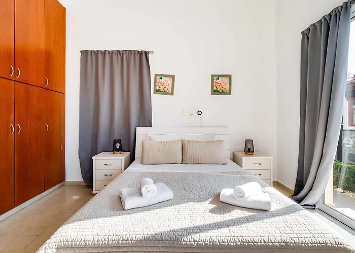 Summerside By Ezoria Villa